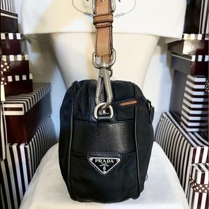 AUTHENTIC🌟PRADA🌟SHOULDER/TOTE BAG!